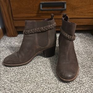 Sperry Brown Ankle Boots with Chunky Heel and Braided Trim